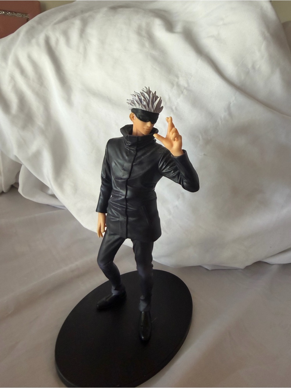 satoru gojo anime figure